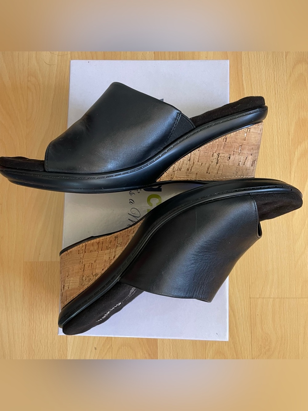 Walking Cradles Lynn Wedge Sandal Mules, Black Leather, Cork trim, Sz 9W - Picture 9 of 10